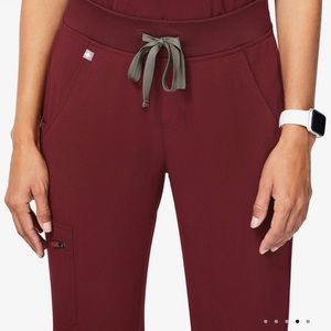 XS-R Burgundy Figs Zamora bottoms- Like new